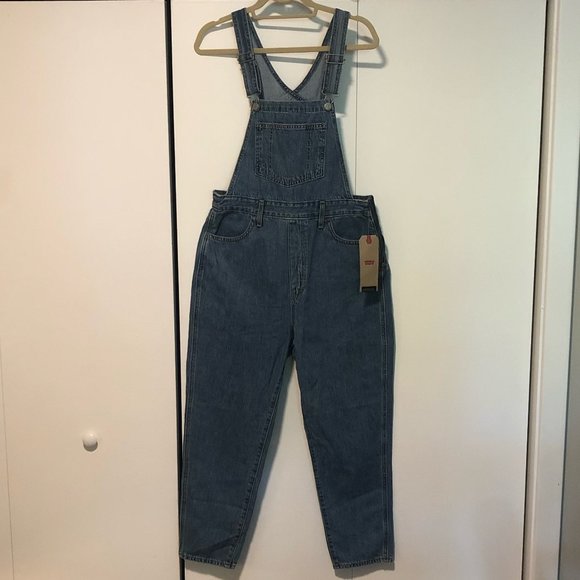 NWT Levi’s Taper Denim Jean Overalls Medium Wash - Picture 2 of 4
